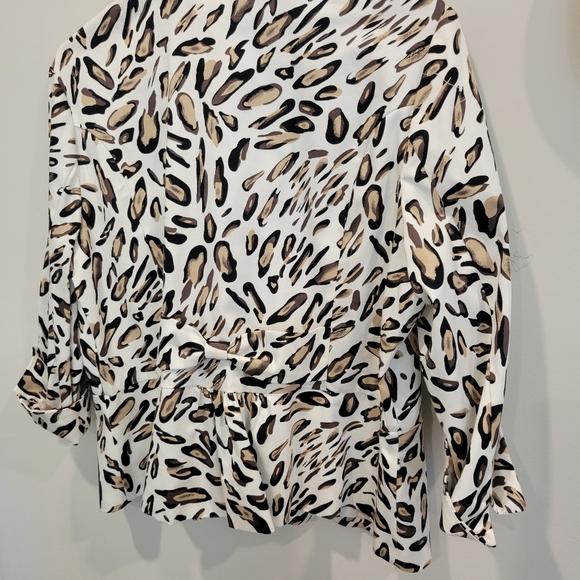 Zoe Stylish Leopard Print Short Jacket Made In Canada Size 12 Excellent - Picture 6 of 7
